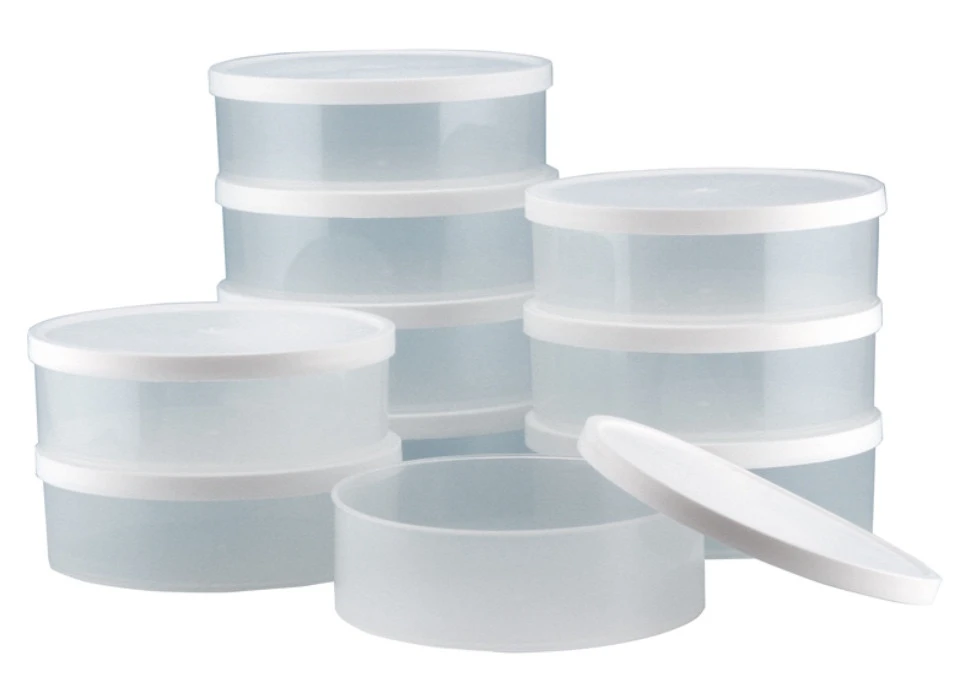Plastic container with lid 215ml